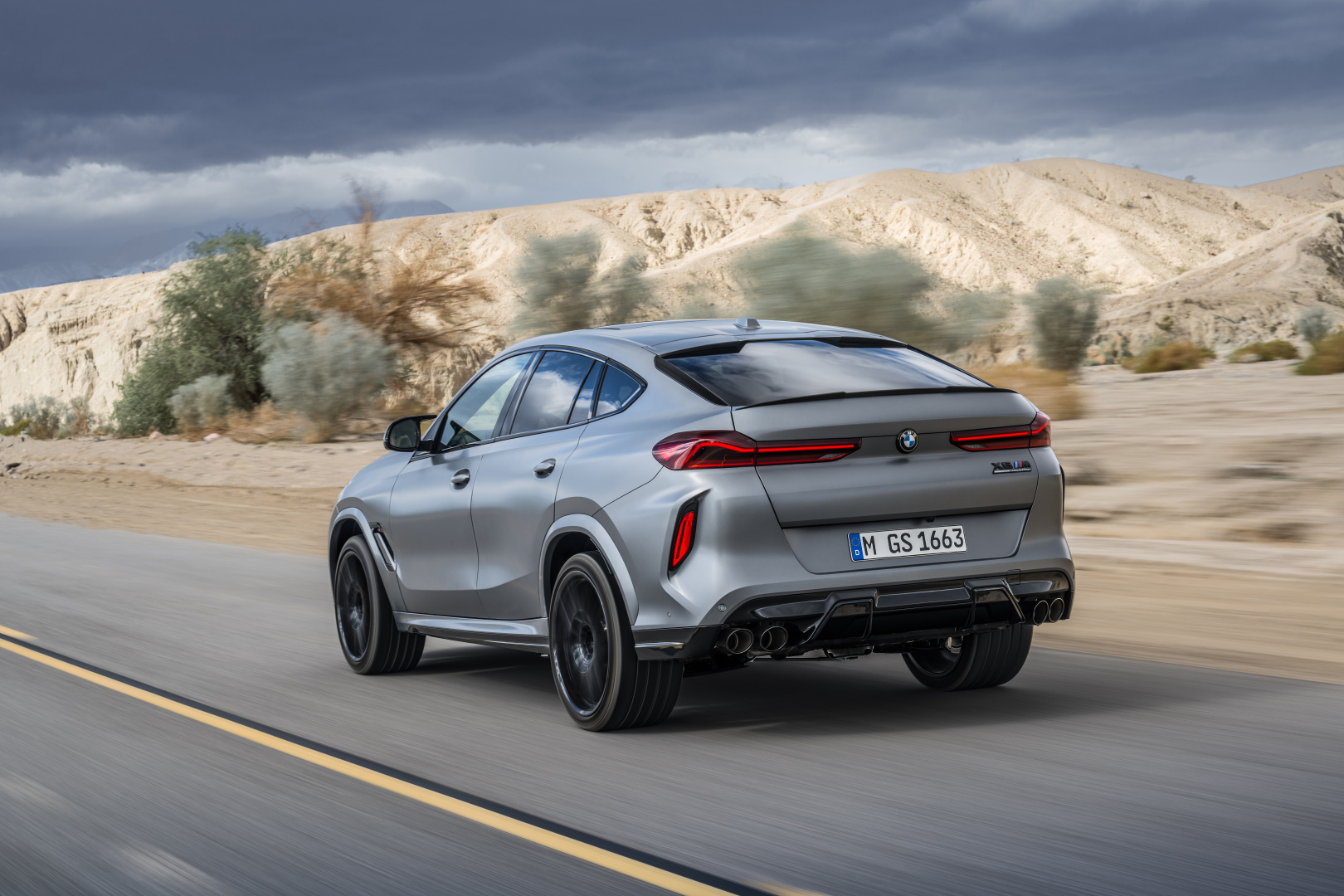 SMALL_P90495565_highRes_the-new-bmw-x6-m-com